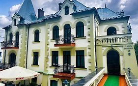 Pensjonat Zamek Dersława